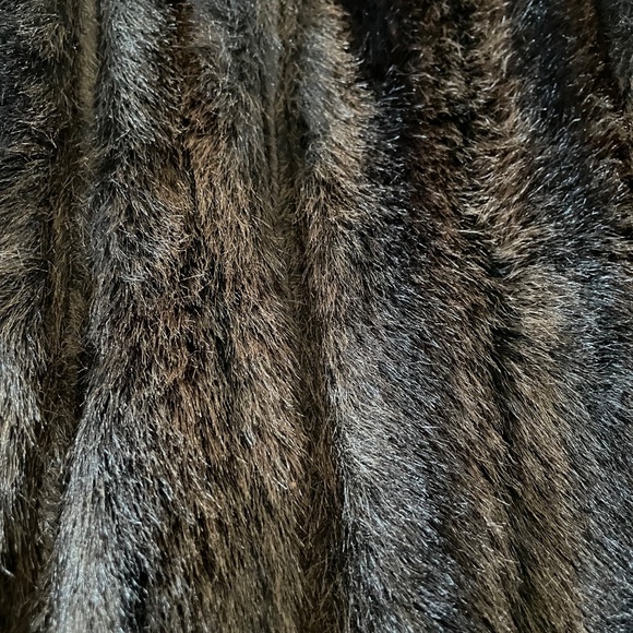 NWT: Faux Fur Shirley of Hollywood Corset w/ Garter Belts - Picture 7 of 7